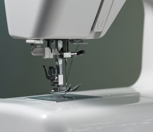 sewing machine needle threader use featured image