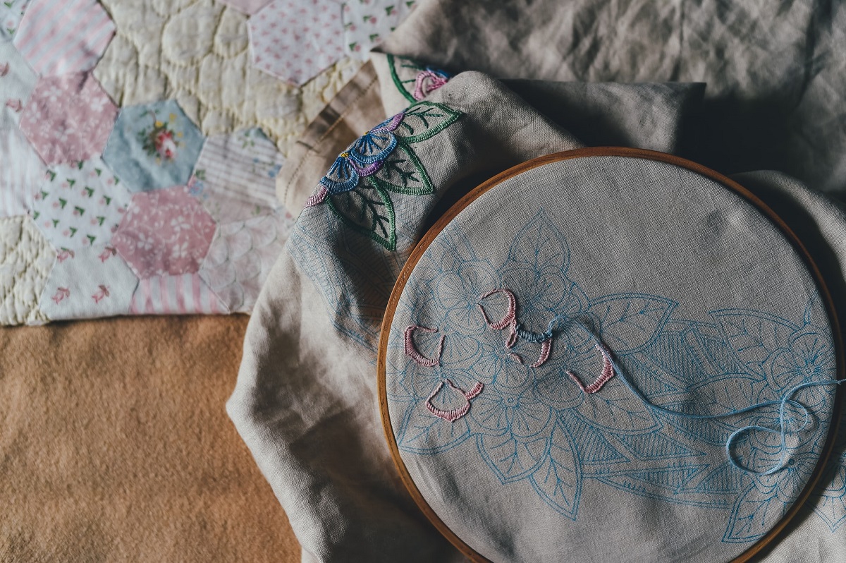 embroidery on cloth using sewing machine